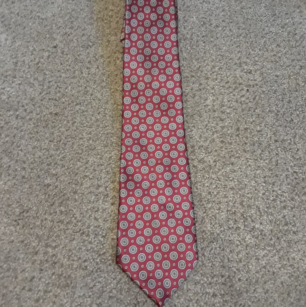 Vintage Oscar De la Renta tie.